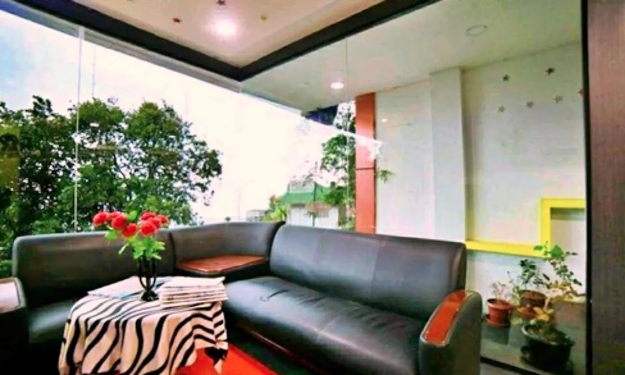 Red Castle Munnar Hotel
